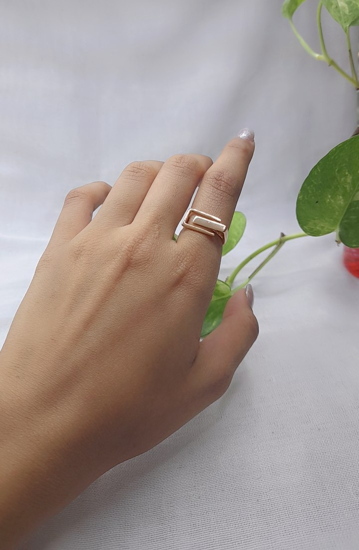 ✨ انگشتر ژوپینگ: زیبایی و ظرافت در دستان شما! ✨