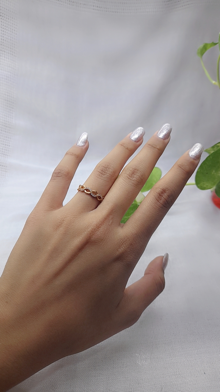 	✨ انگشتر ژوپینگ: زیبایی و ظرافت در دستان شما! ✨