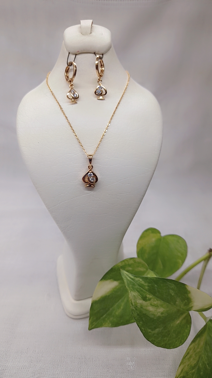 زیبایی خاص خودت رو با نیم ست ژوپینگ کامل کن 💫